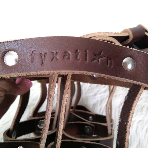 Fyxation Leather Bottle Carrier for Bicycle - Picture 5 of 5